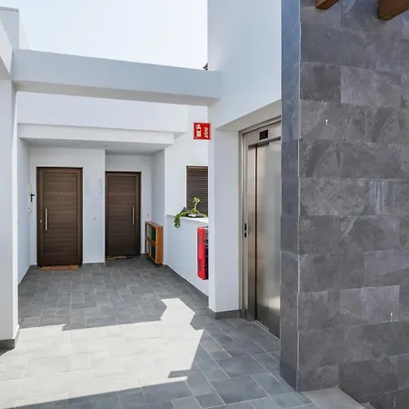 شقة Casa Albatros - Luxurioeses Penthouse-apartment كاليتا ذي فوستي